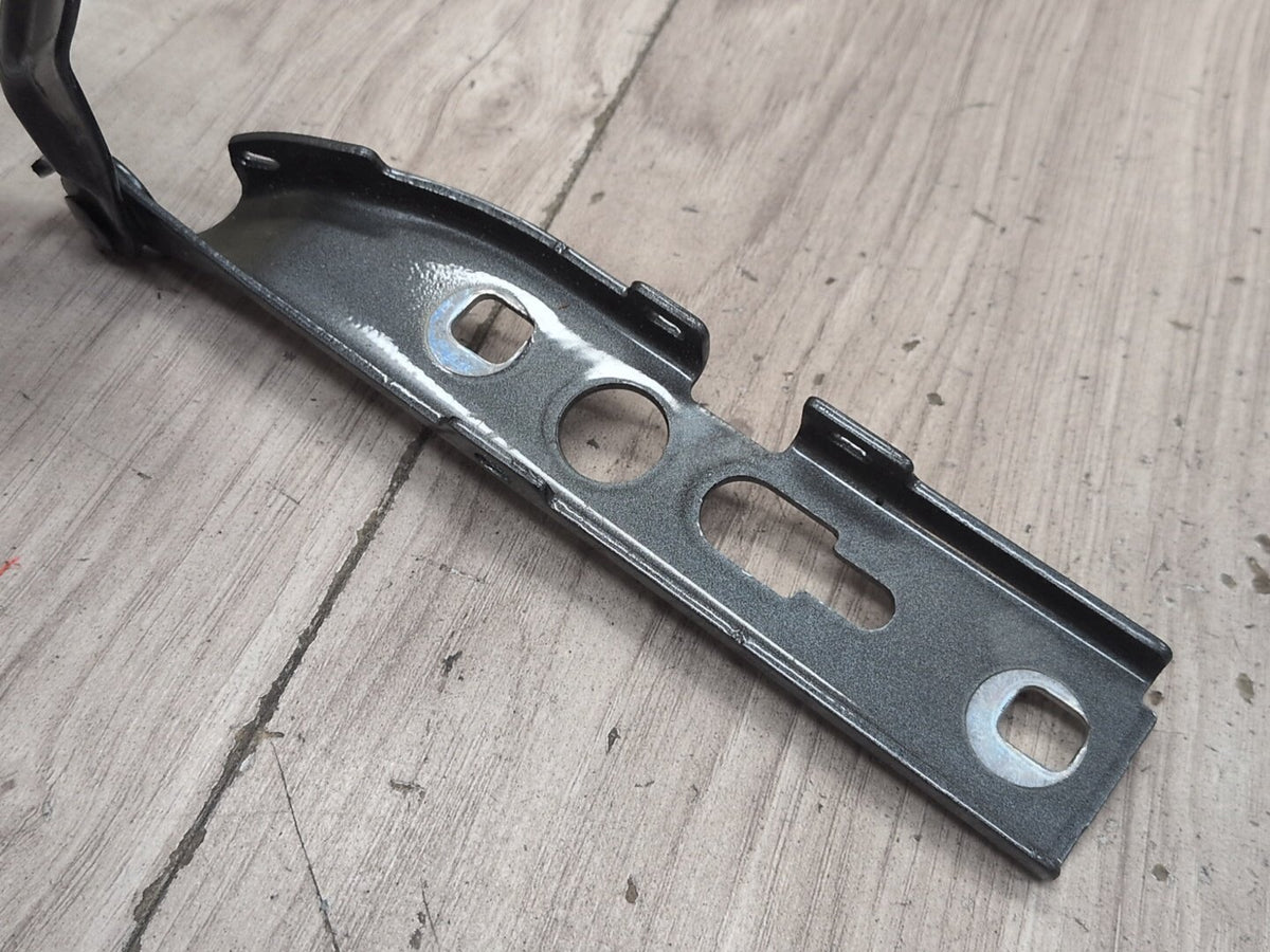 2015-2018 Audi Q3 8U Hood Bonnet Hinges SET 8U0823302 OEM