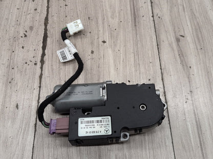 2009-2012 Mercedes-Benz E550 W212 Sunroof Sun Roof Glass Motor A2188200142 OEM