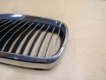 2007-2013 BMW 328i E93 Front Left Right Upper Bumper Cover Kidney Grilles SET 7157277