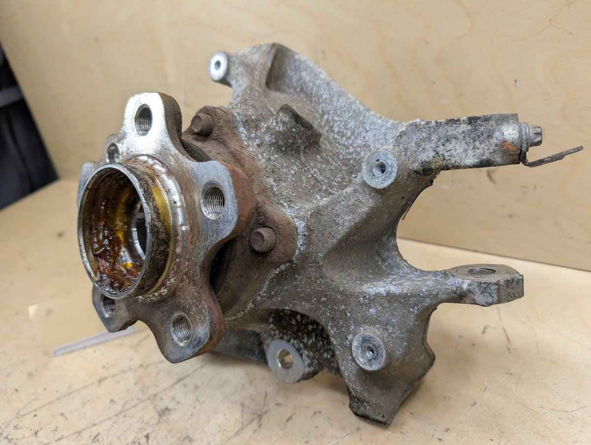 OEM BMW G01 X3 30i 30iX M40iX REAR Right Passenger Knuckle Hub Spindle Bearing