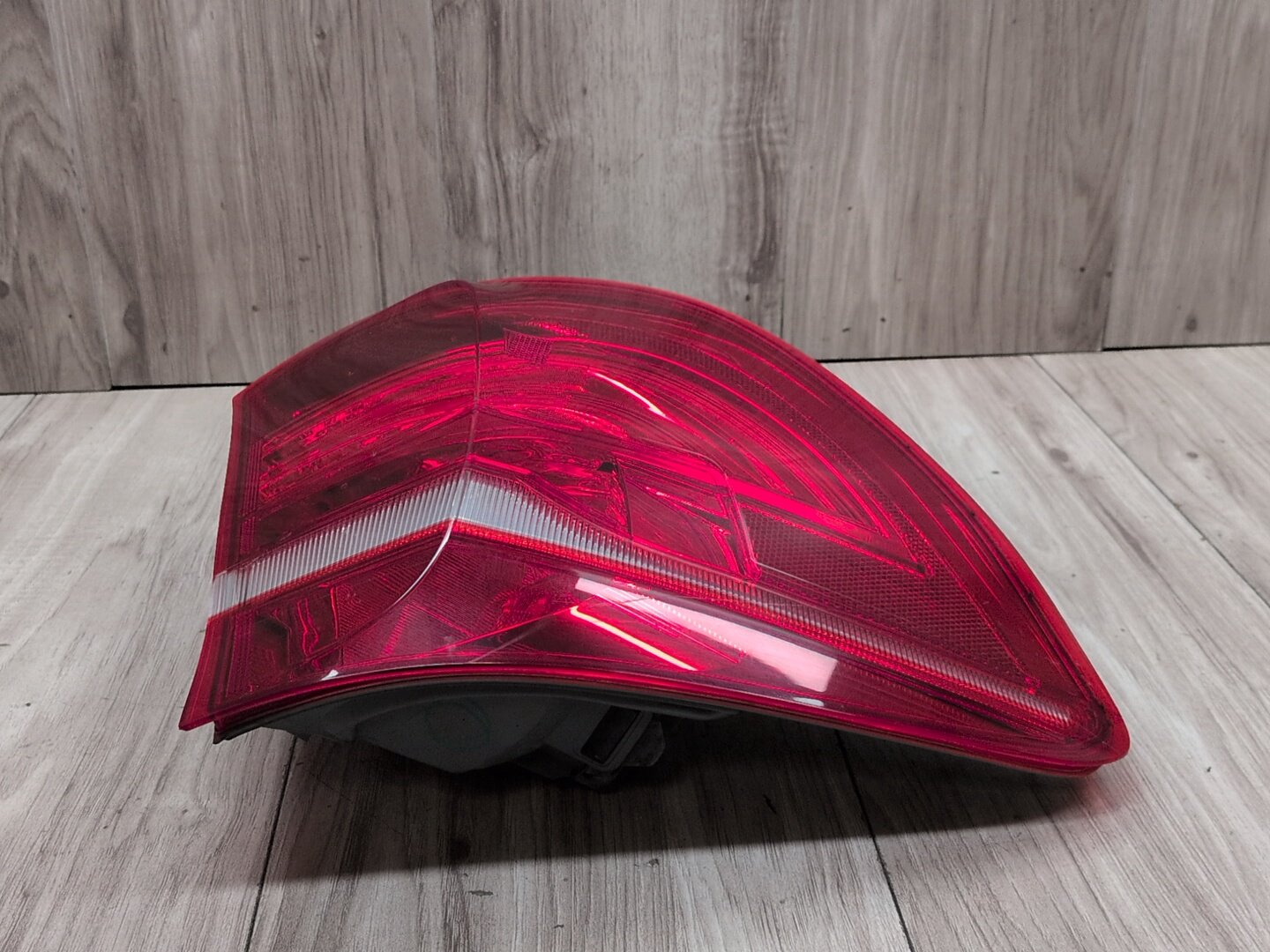 2011 - 2017 BMW X3 F25 Rear Left Outer Tail Light 7220241 N20B20O0