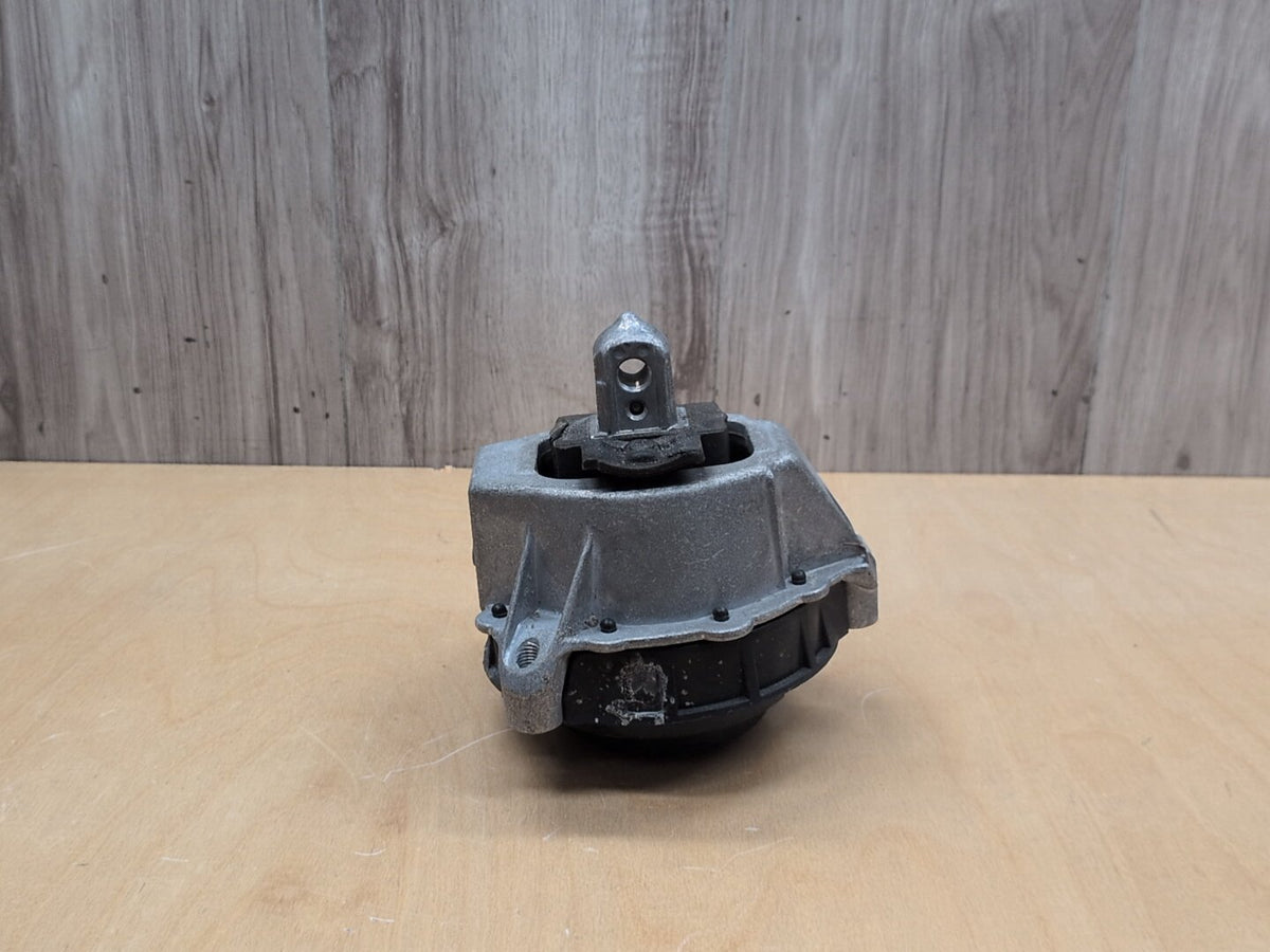 2022-2026 BMW G26 430i B46B20O1 Left Driver Engine Bracket Support Mount 7581617