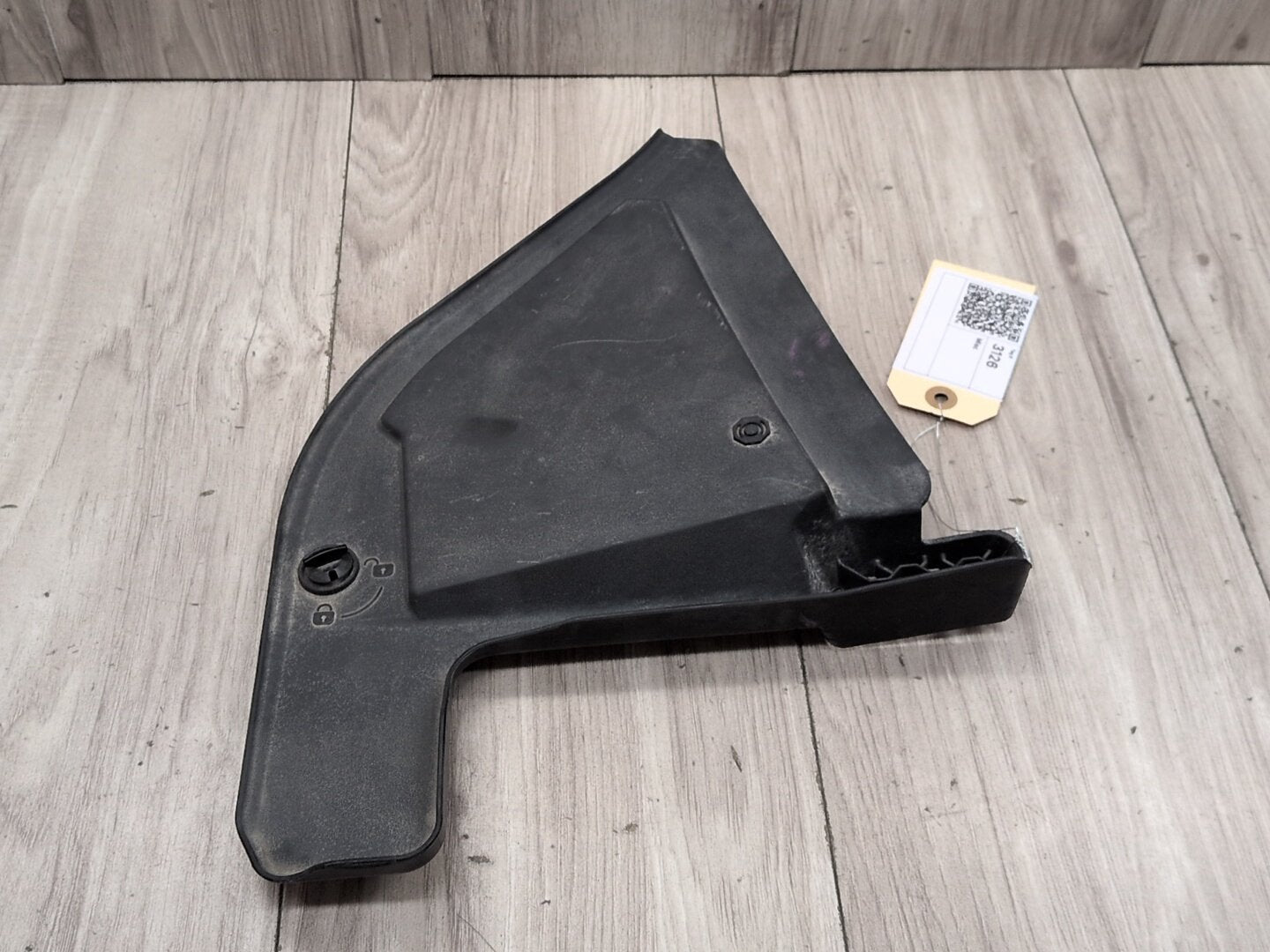 2019 - 2026 BMW X5 G05 Left Driver Side Cowl Cover 7434881 N63B44M3