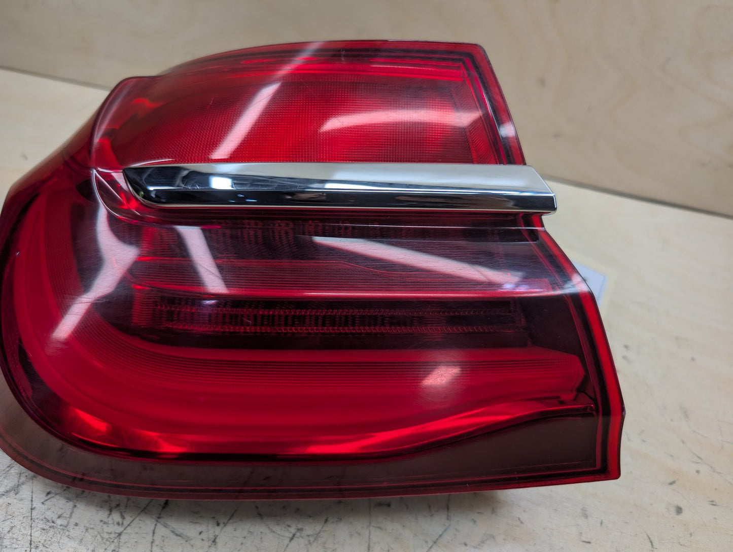 16-19 OEM BMW G11 G12 740 750 M760 B7 Rear Left Driver Outer LED Tail Light