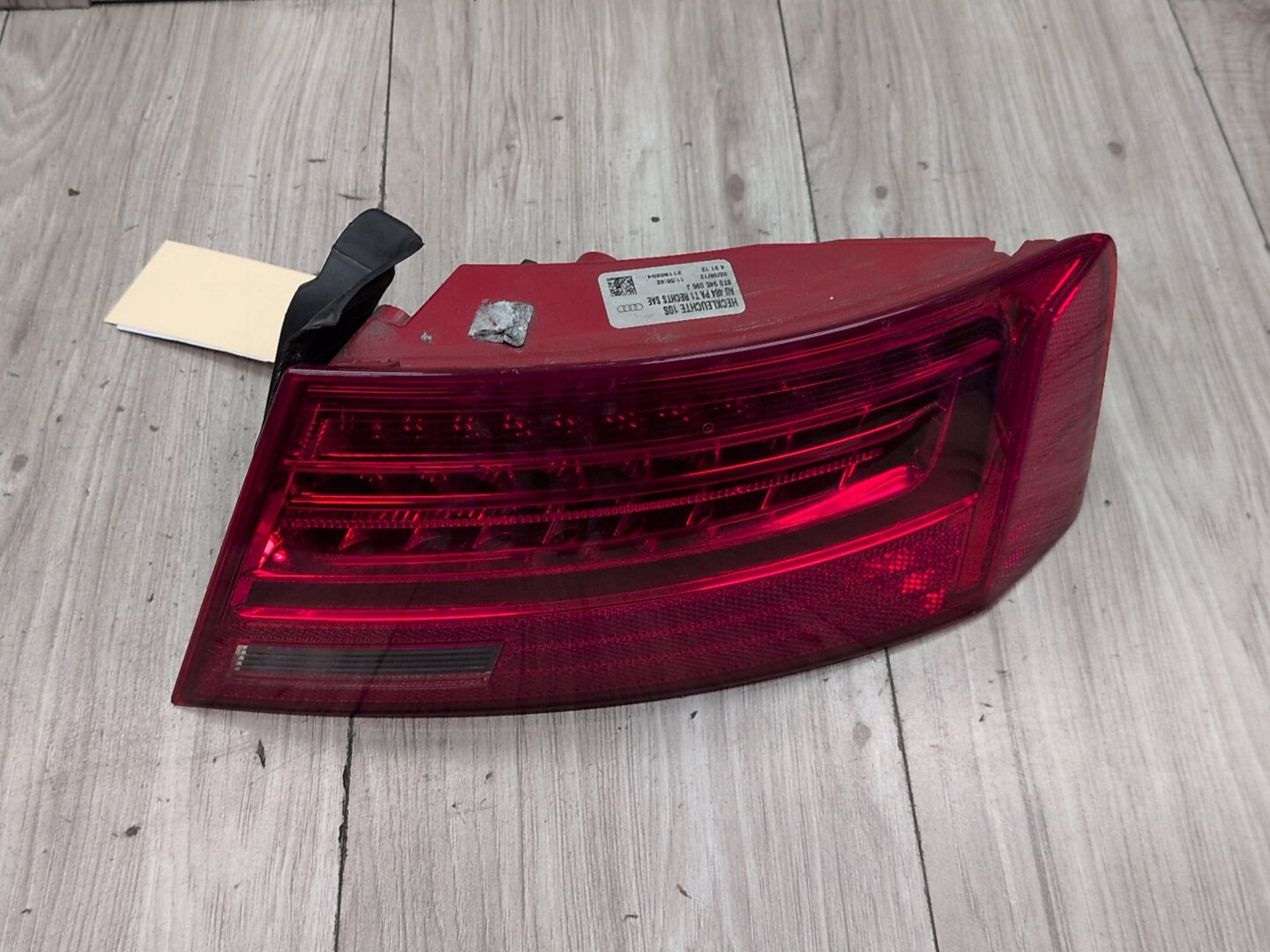 2008 - 2017 Audi S5 8T Rear Right Passenger Outer Tail Light 8T0945096J