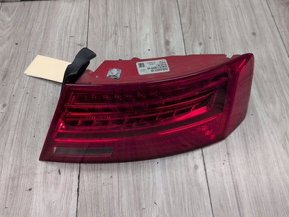 2008 - 2017 Audi S5 8T Rear Right Passenger Outer Tail Light 8T0945096J
