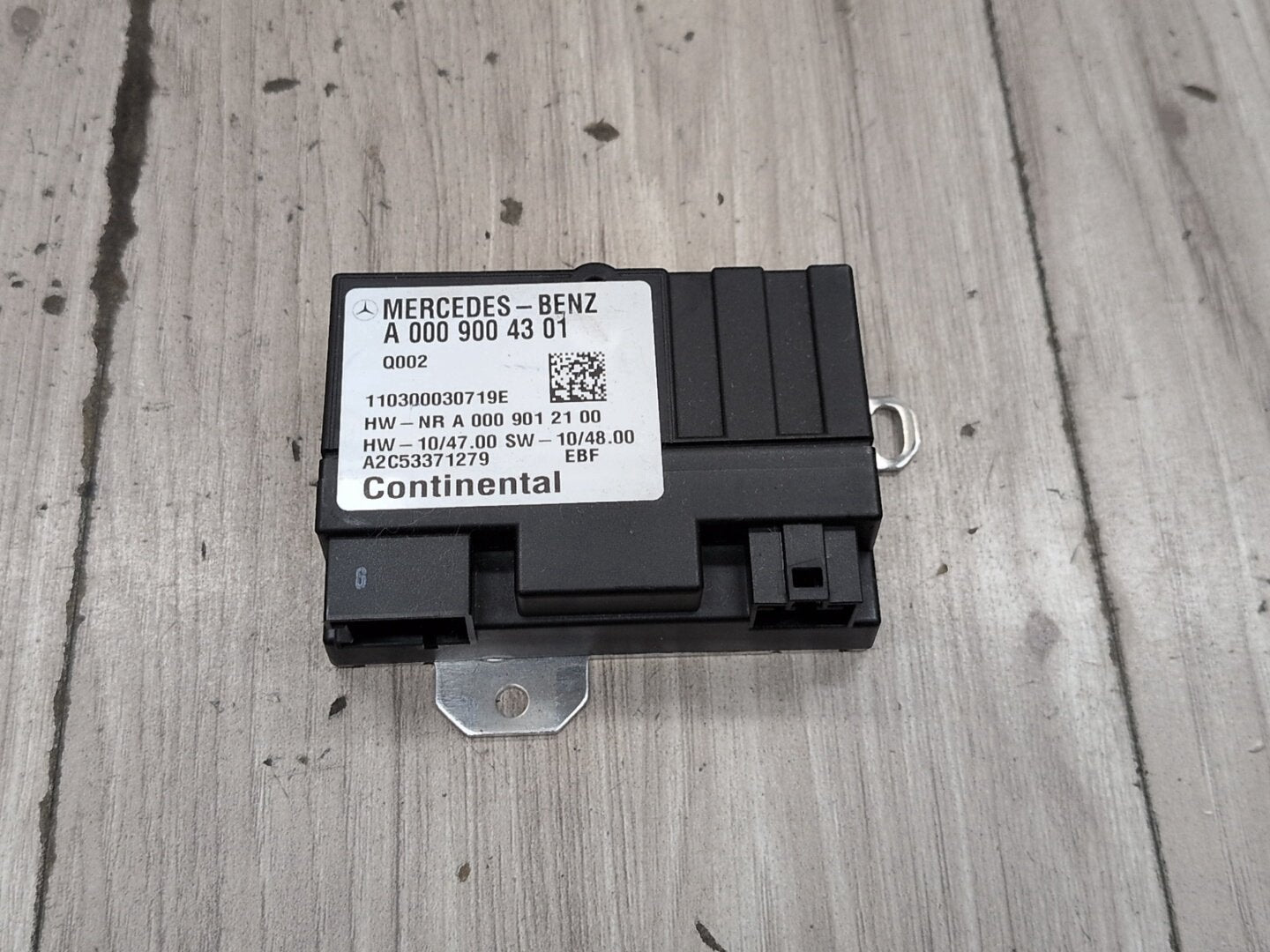 2009-2012 Mercedes-Benz E550 W212 EKP Fuel Pump Module A0009004301 OEM