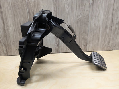 2009-2011 Mercedes-Benz SLK-Class R171 Gas Accelarator Pedal A1712900901 OEM