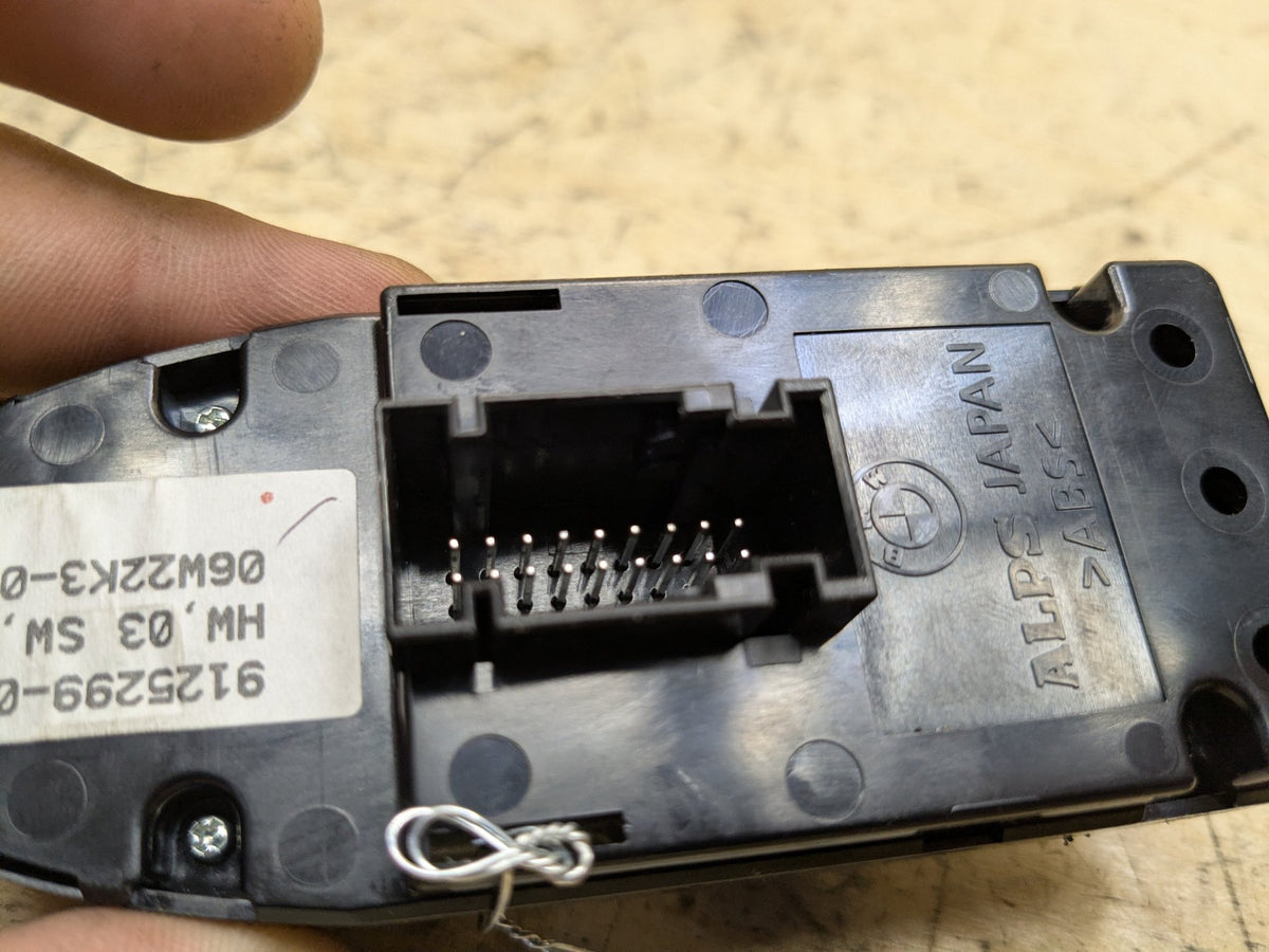2007-2013 BMW 335i E92 Front Left Driver Door Master Window Switch 9125299 OEM