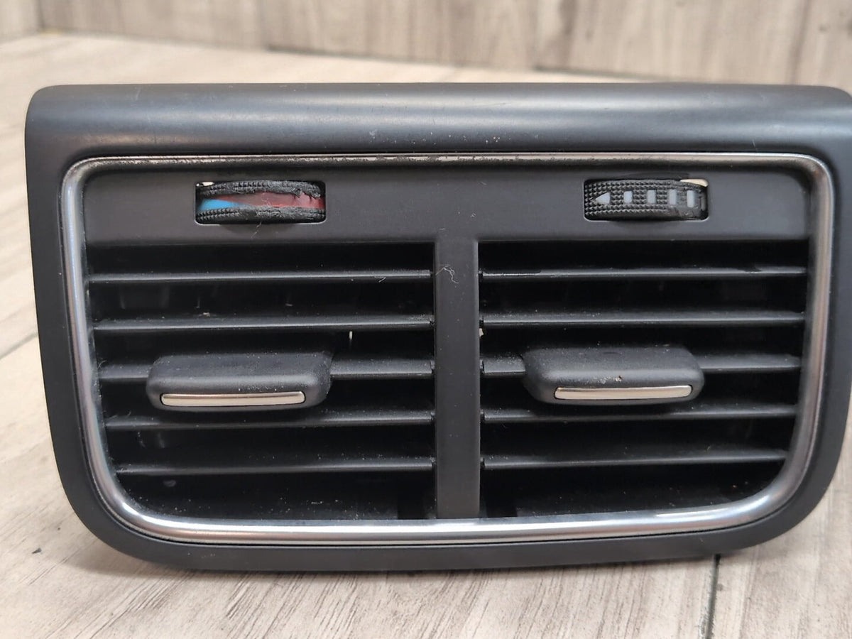 2008-2017 Audi S5 8T Rear Center Console Air Vent Grille 8k0819203E OEM