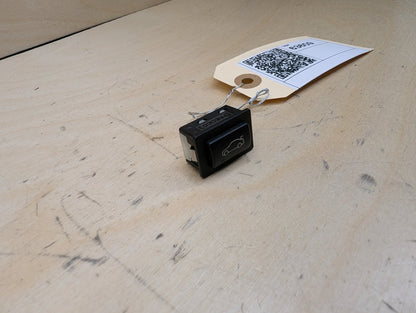 2012-2018 BMW 320i F30 Liftgate Trunk Lid Lock Unlock Switch 9200316