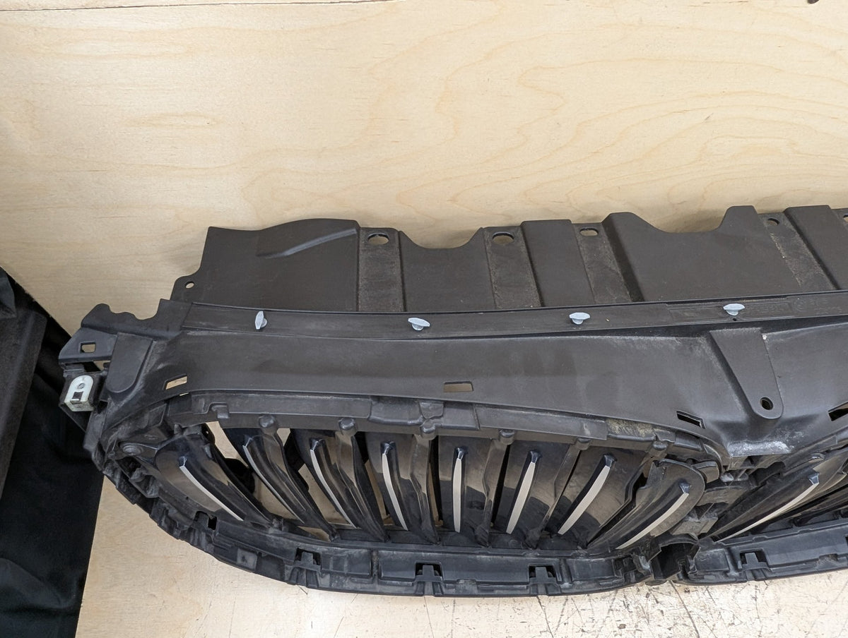 2019-2026 BMW X5 G05 Front Bumper Radiator Air Flap Shutter 9465527 OEM