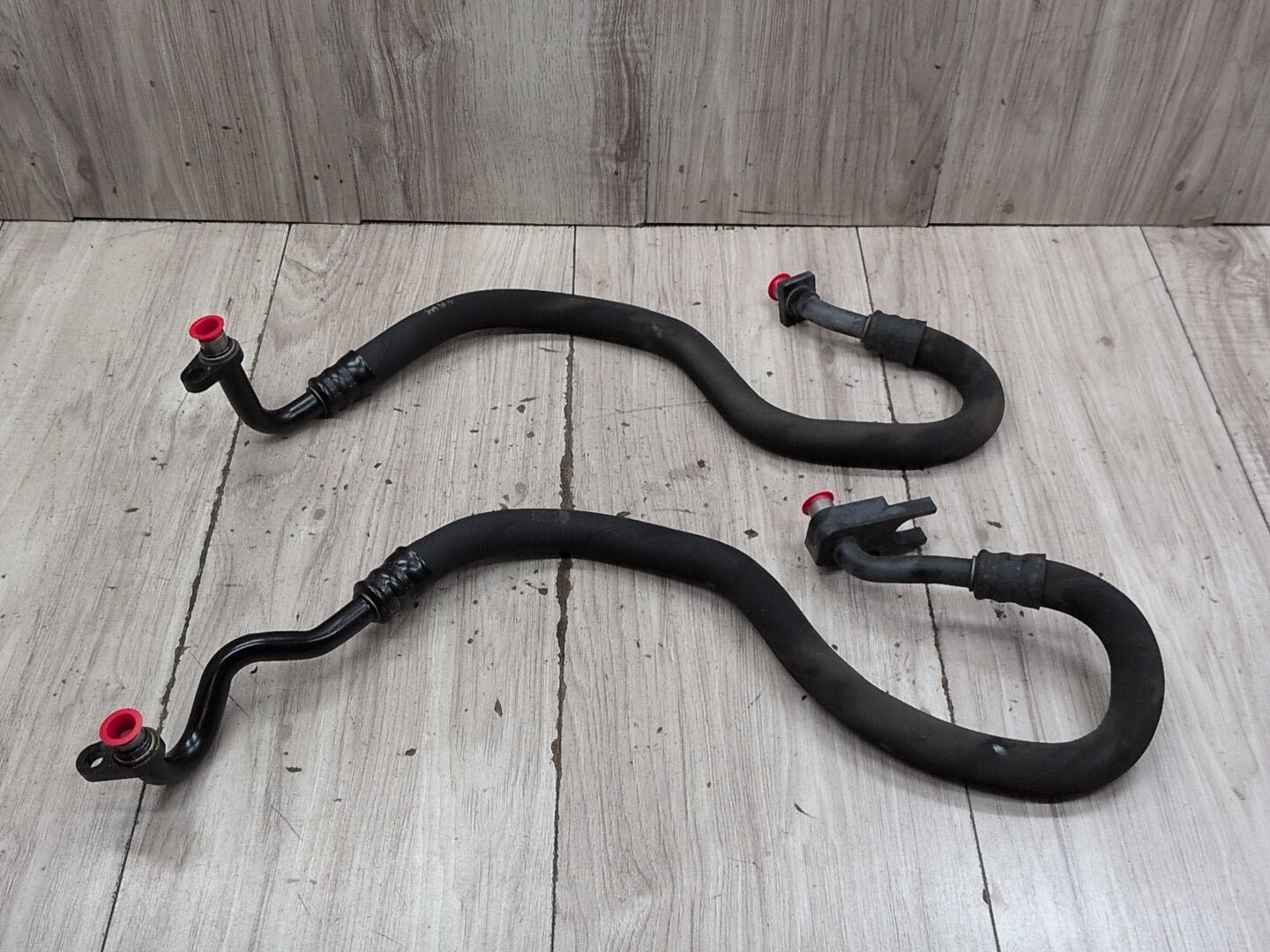 2004-2010 BMW E64 M6 S85B50A Engine Oil Cooler Line Return Flow SET 2282911