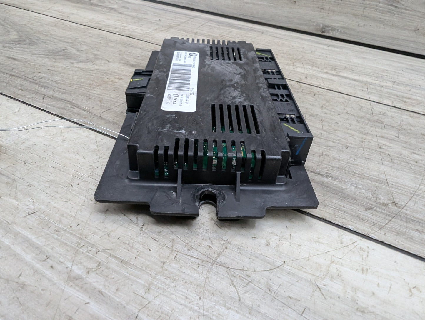 07-14 OEM BMW E70 E71 X5 X6 AHL FRM FRM3 3R Footwell Light Control Module VDM