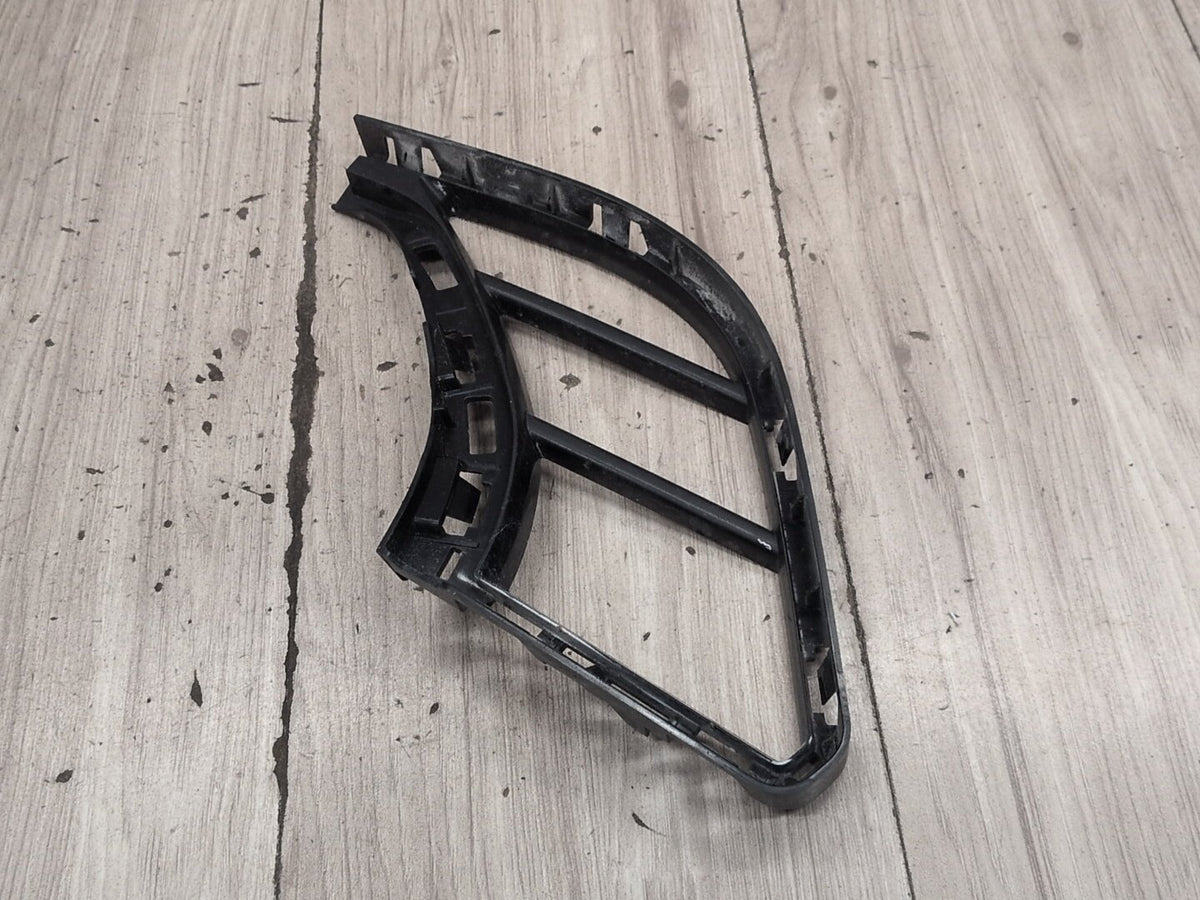 2022-2026 BMW 430i G26 Front Right Passenger Bumper Cover Grille 8081682 OEM