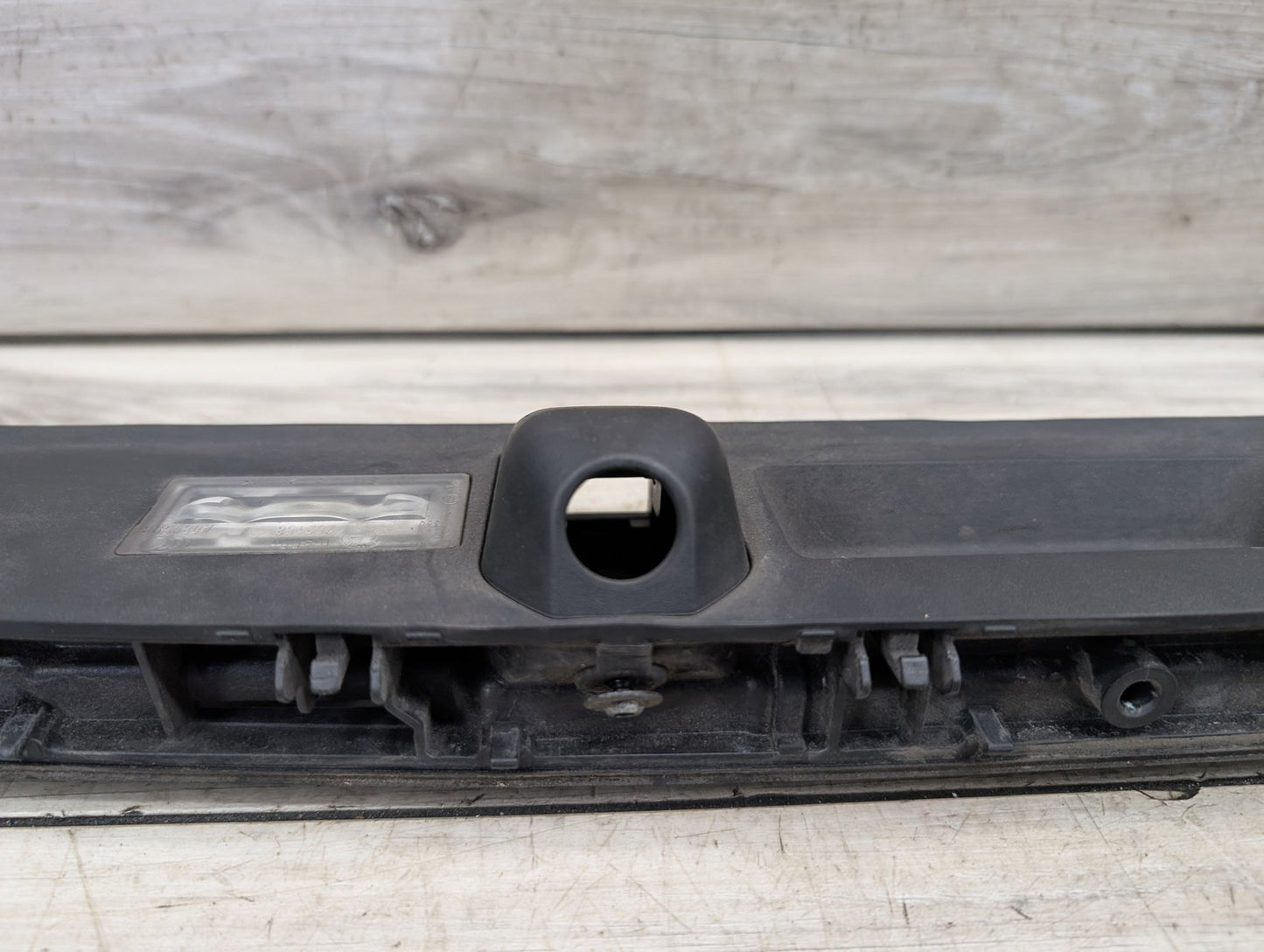 16-19 OEM BMW G12 740 750 Trunk Lid Grip Handle License Plate Light