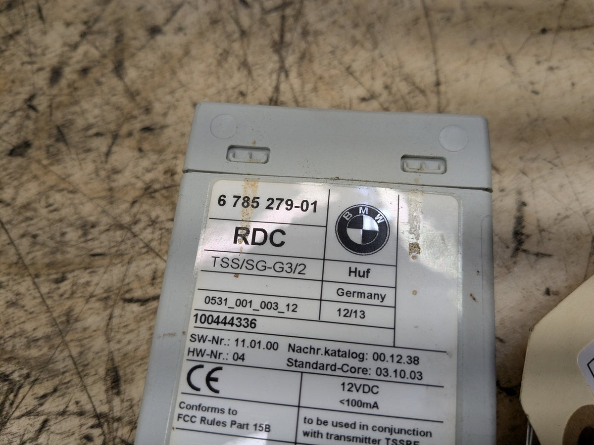 OEM BMW E60 E70 E82 E90 E92 E93 X5 M3 Tire Pressure Control Module Unit TPMS RDC