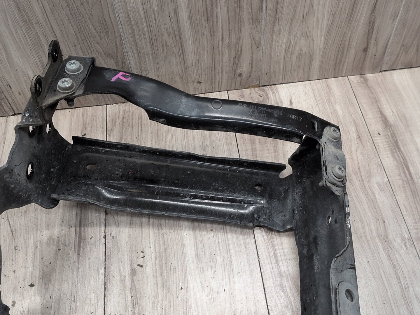 OEM BMW G11 G12 G30 F90 M5 M8 Front Driver Bumper Radiator Support Bracket