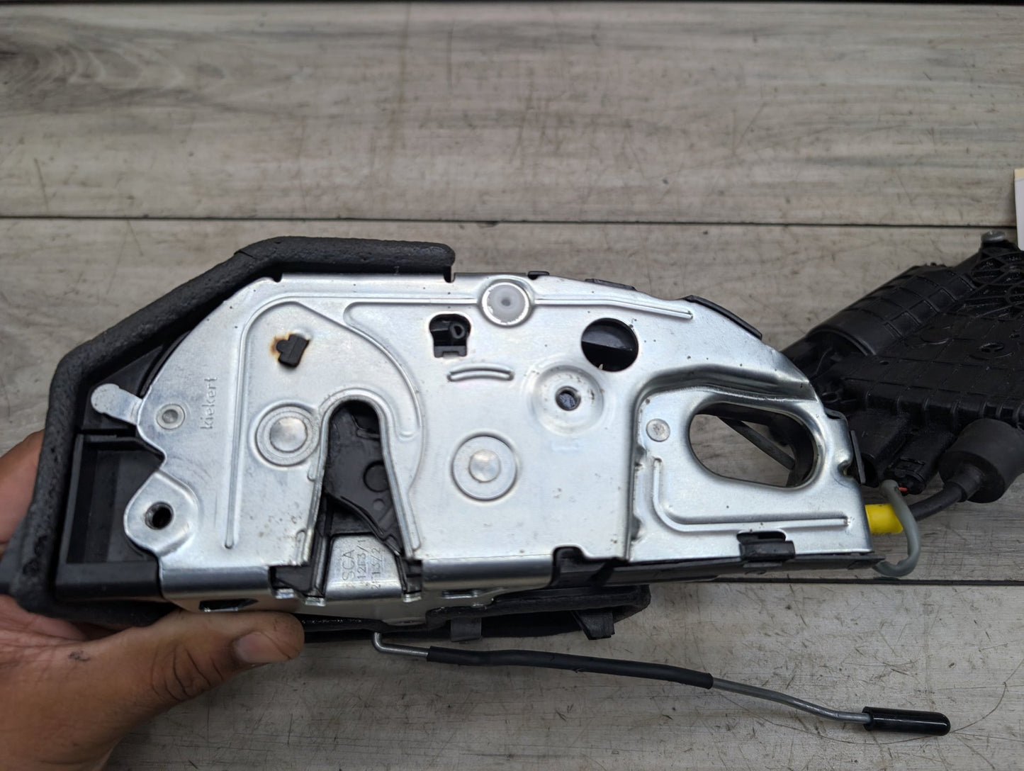 2007-2013 BMW X5 E70 Front Right Passenger Door Latch Lock Actuator w/ Soft Close 7315022
