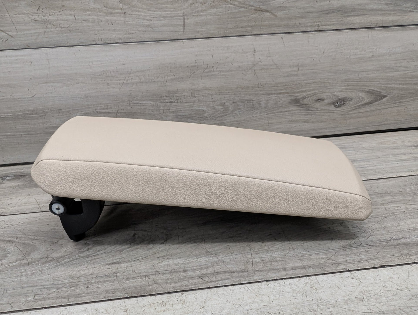 2021 - 2026 BMW 430i G22 Center Console Armrest Arm Rest 5A1F339 B46B20O1