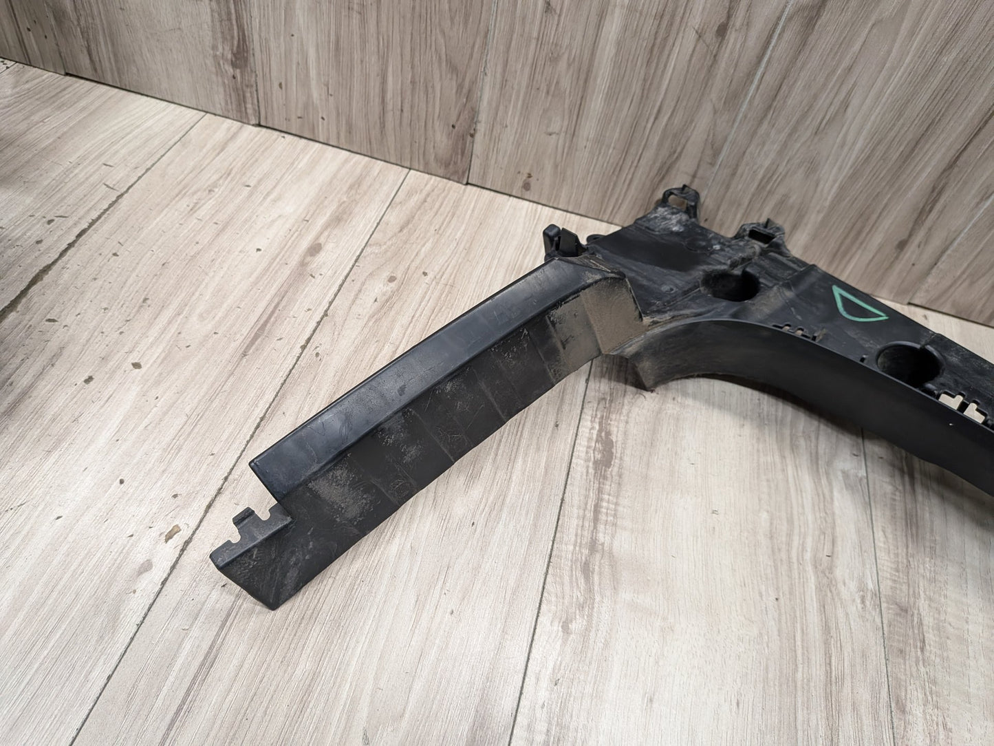 14-18 OEM BMW F85 X5M REAR Left Driver Side Bumper Bracket Guide Support Mount