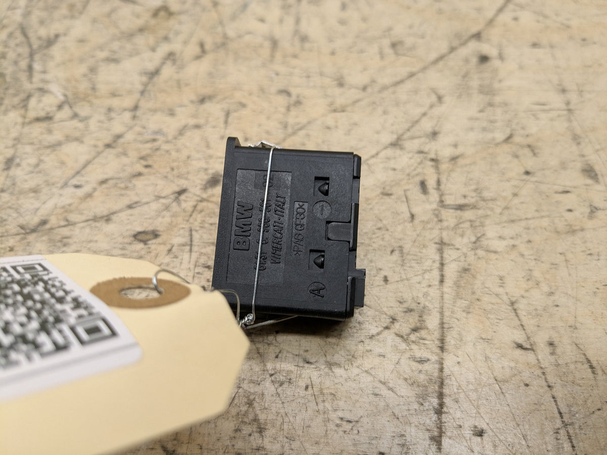 2007-2013 BMW 335i E92 AUX/ USB Charger Port Socket 6930561 OEM