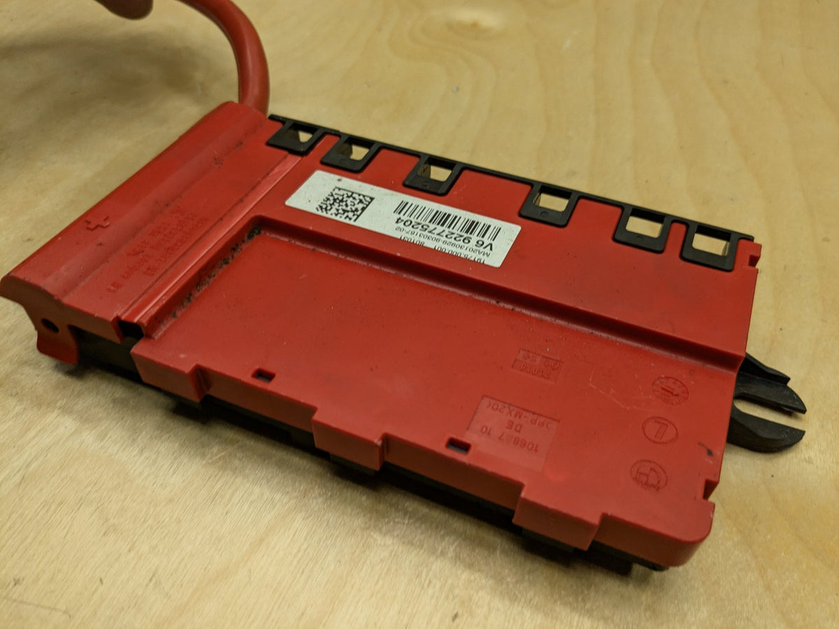 OEM BMW F22 F30 F32 F36 F80 F82 Positive Battery Distributor B+ Power Fuse Box
