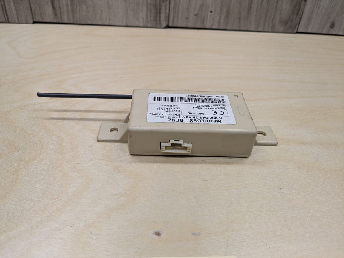 2009-2011 Mercedes-Benz SLK-Class R171 TPMS Module A0035403945 OEM