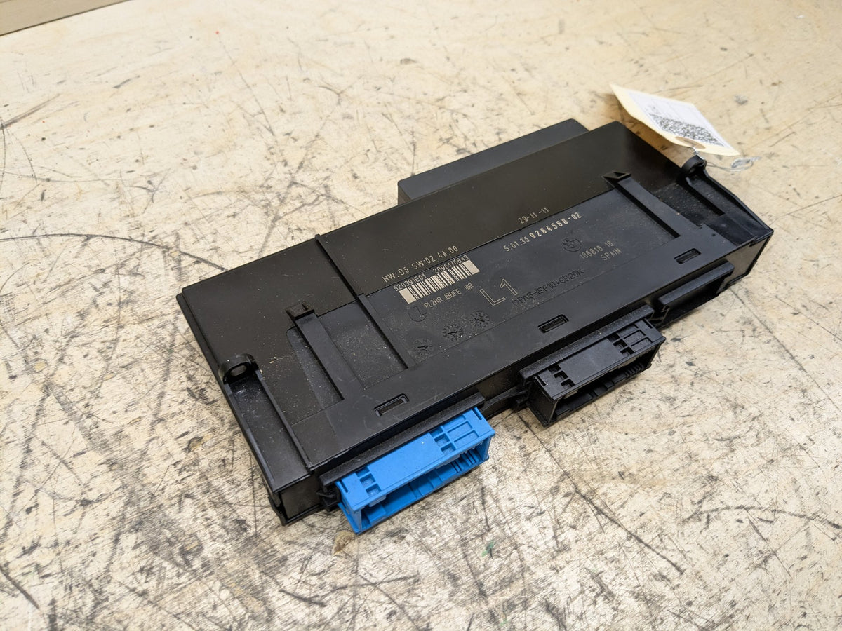 2007-2013 BMW 328i E92 BCM Body Control Module 9264568 OEM