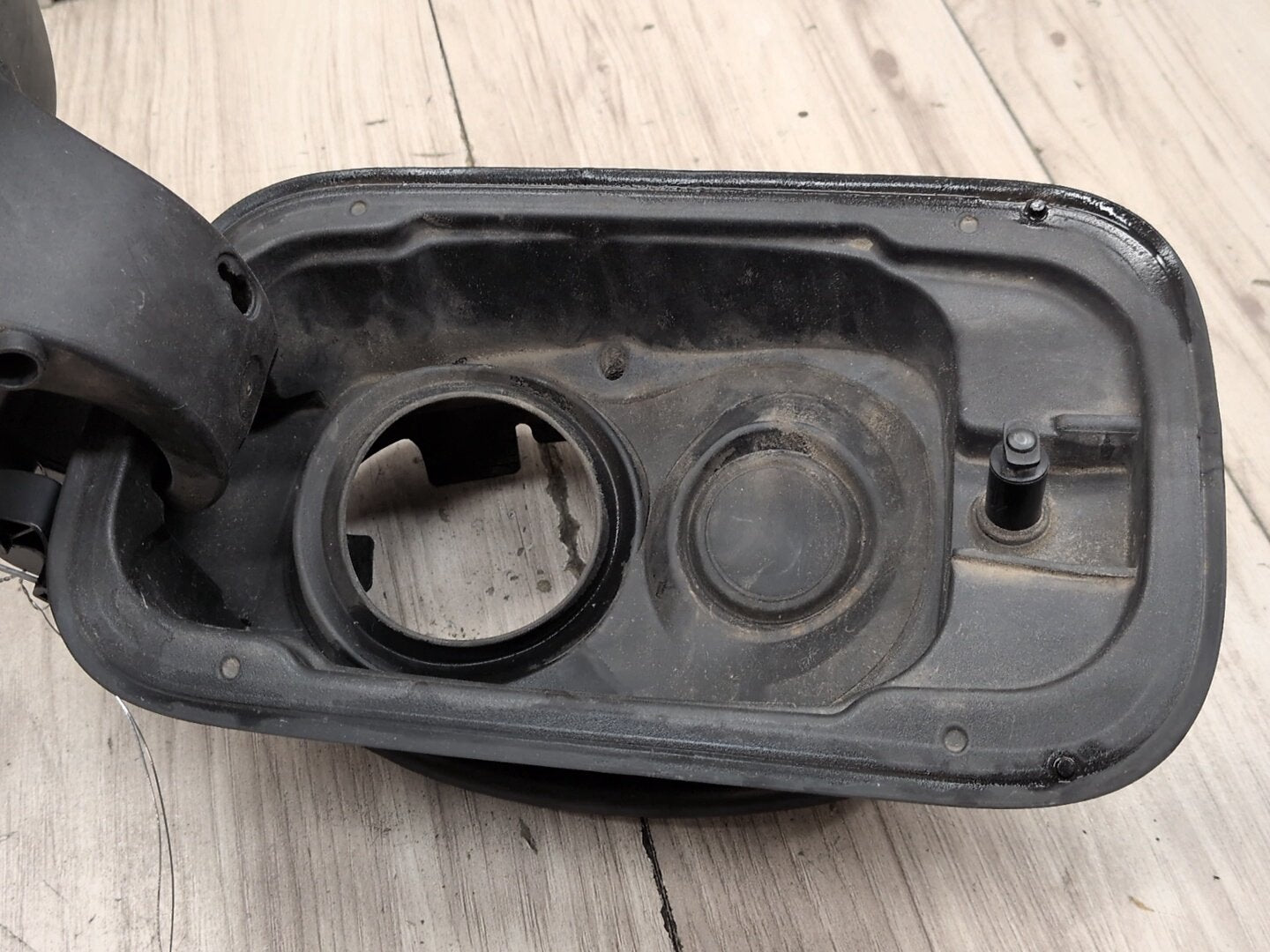 2019-2026 BMW 330i G20 Fuel Gas Tank Filler Cap 7645829