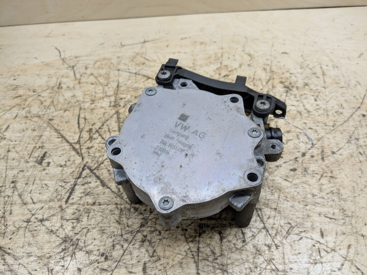 2012-2018 Audi C7 A6 CYNB Engine Motor Vacuum Pump 06L145100F