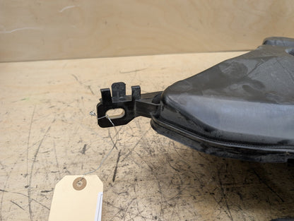 OEM BMW G12 G30 540 M550 750 M760 Windshield Wiper Washer Reservoir Tank Pump