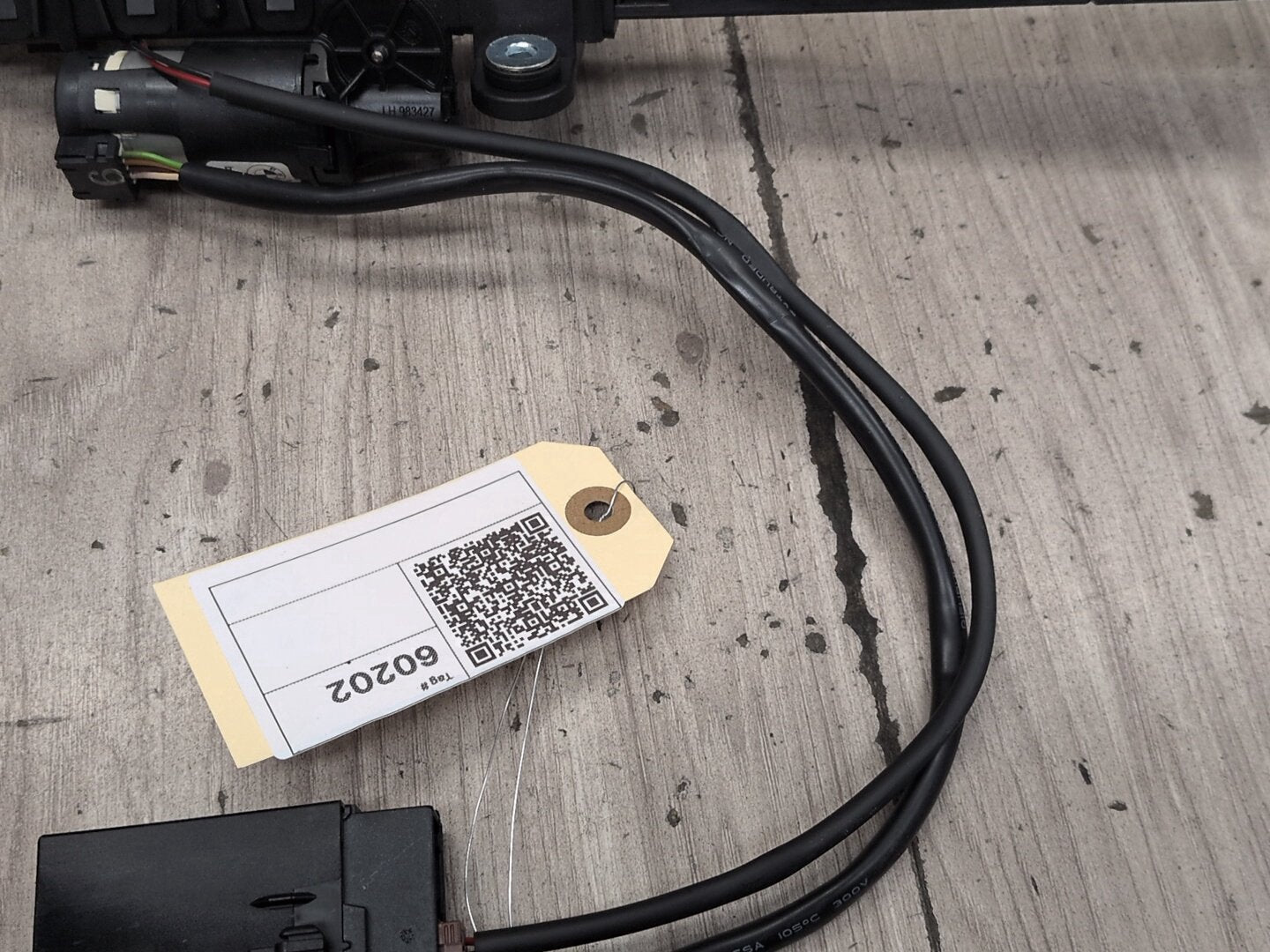 2014-2020 BMW 435i F32 Front Left Driver Seatbelt Seat Belt Retractor 9273584