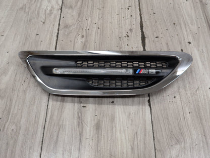 2011-2016 BMW M5 F10 Front Right Passenger Fender Trim Molding 7903880 OEM