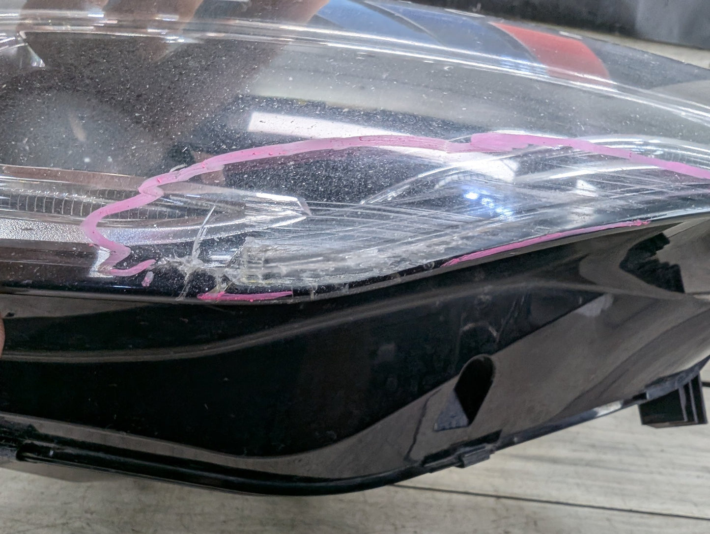 2008 - 2017 Audi S5 8T Front Right Passenger Headlight 8T0941006E