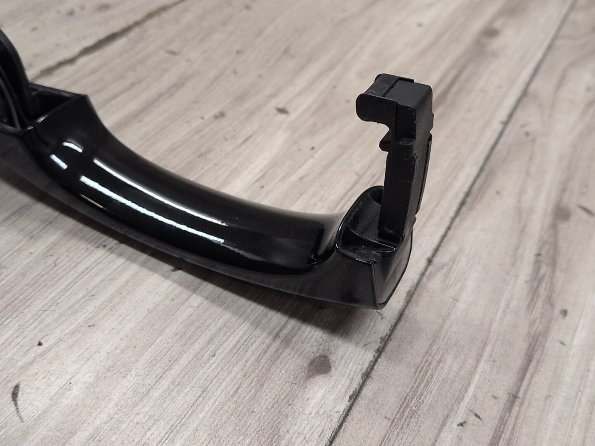 2015-2018 Audi Q3 8U Front or Rear Left Driver Exterior Door Handle w/ Comfort Access 8T0837205A OEM