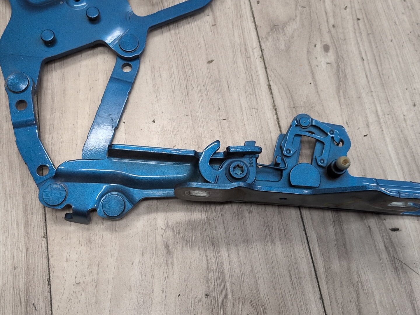 OEM BMW F15 F16 F85 X5 X6 Left Right Hood Hinge Support Bracket Brace SET