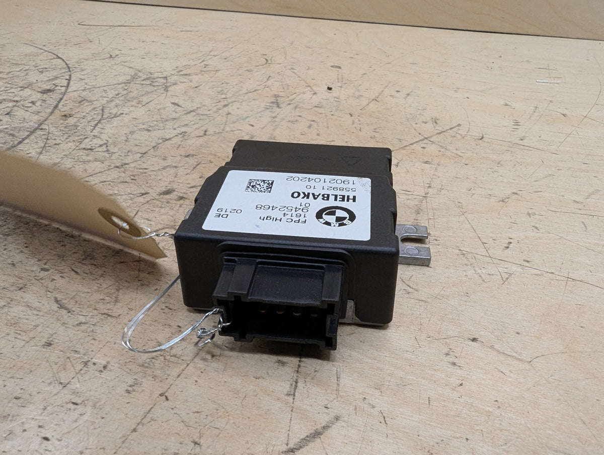 17-24 OEM BMW G01 G05 G12 G20 G22 G42 G30 G80 G82 Fuel Pump Control Module Unit