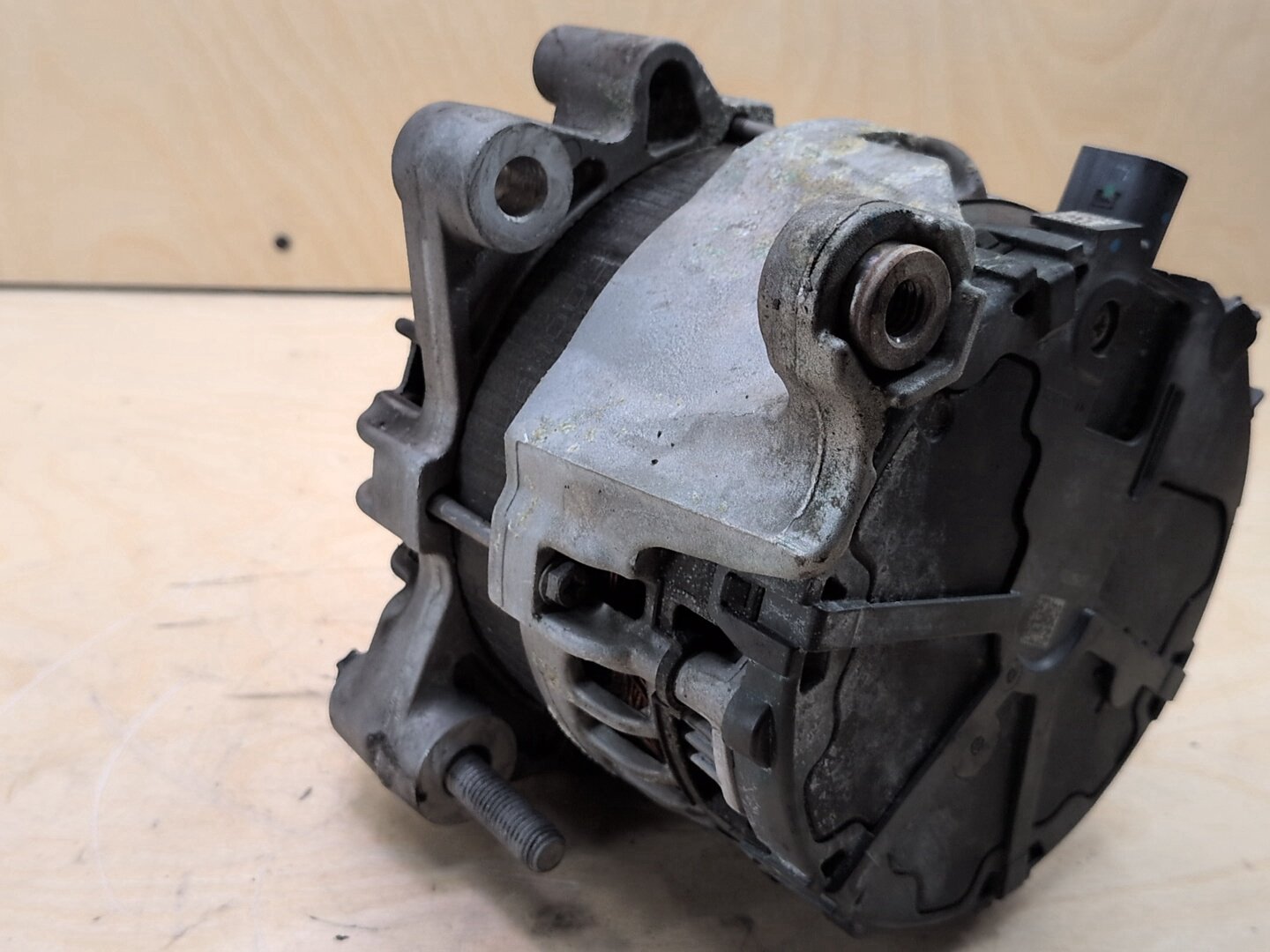 16-20 OEM BMW F30 F32 G01 G12 G30 X3 Engine B46* B58 Alternator Generator 180A