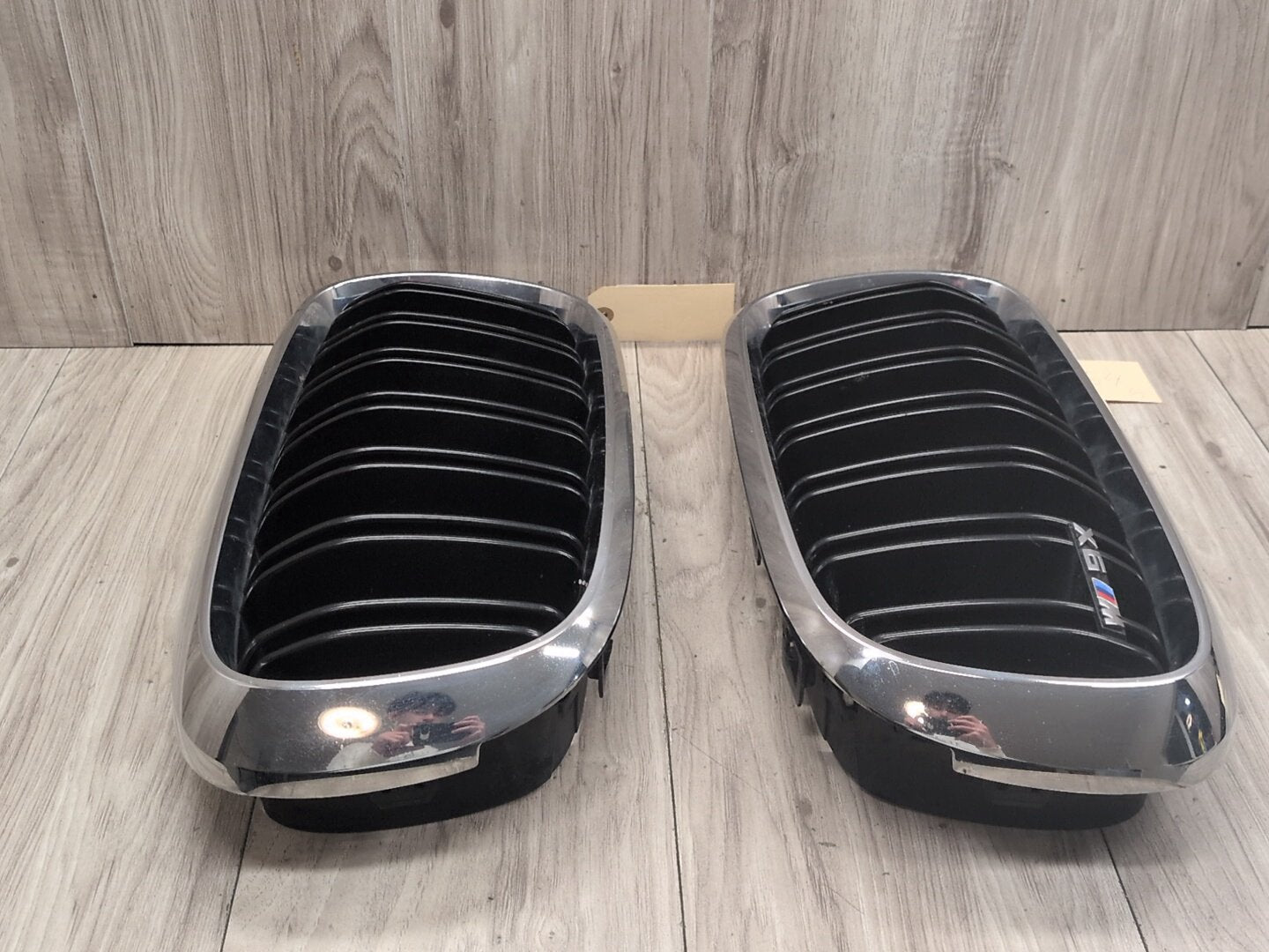 2015 - 2019 BMW X6 F86 Front Left Right Upper Bumper Cover Kidney Grilles SET 8056769 S63B44T2
