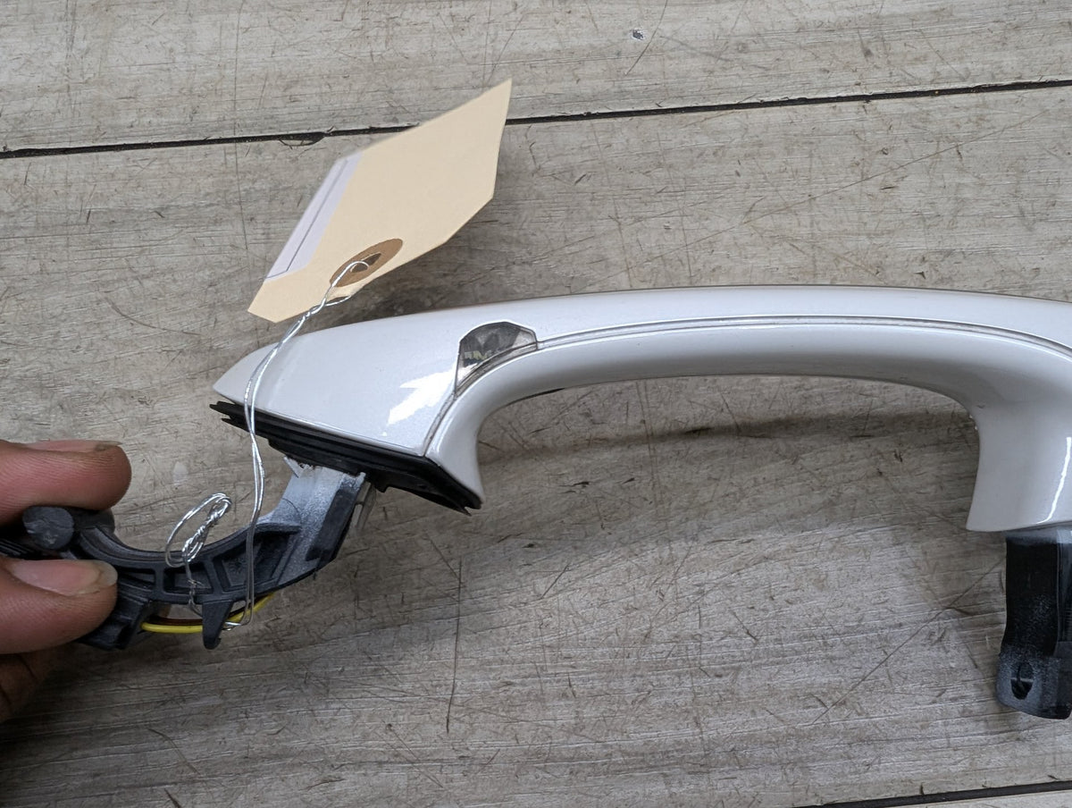 2017-2023 BMW 530i G30 Rear Left Driver Exterior Door Handle w/ Comfort Access 7443089 OEM