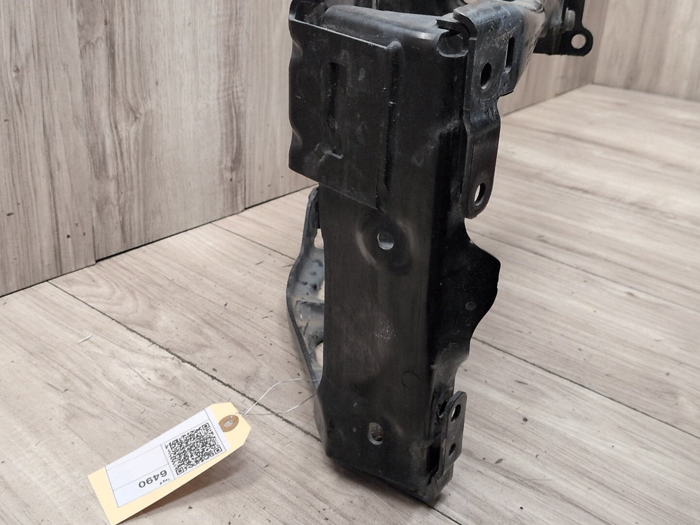 OEM BMW F90 F93 G12 G16 G30 M5 M8 Front Left Driver Radiator Support Bracket
