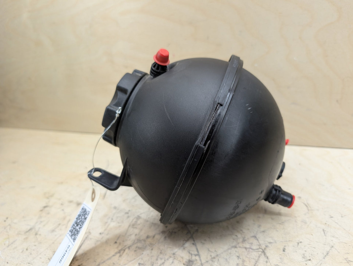 2011-2016 BMW X3 F25 Coolant Expansion Tank Reservoir 8616418