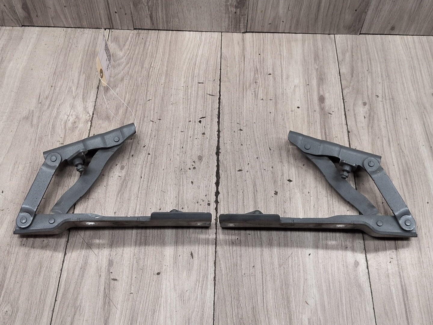 2008-2010 BMW 535i E60 Hood Bonnet Hinges SET 7120276