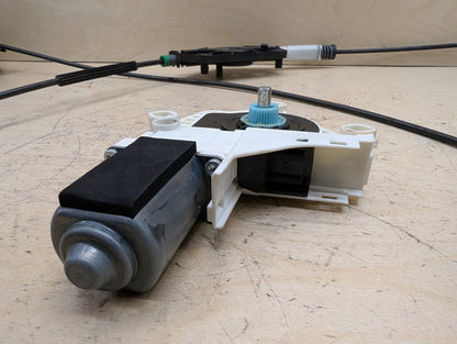 2011-2017 Audi RS5 8T Front Right Passenger Door Window Glass Regulator w/ Motor 8T0837462C