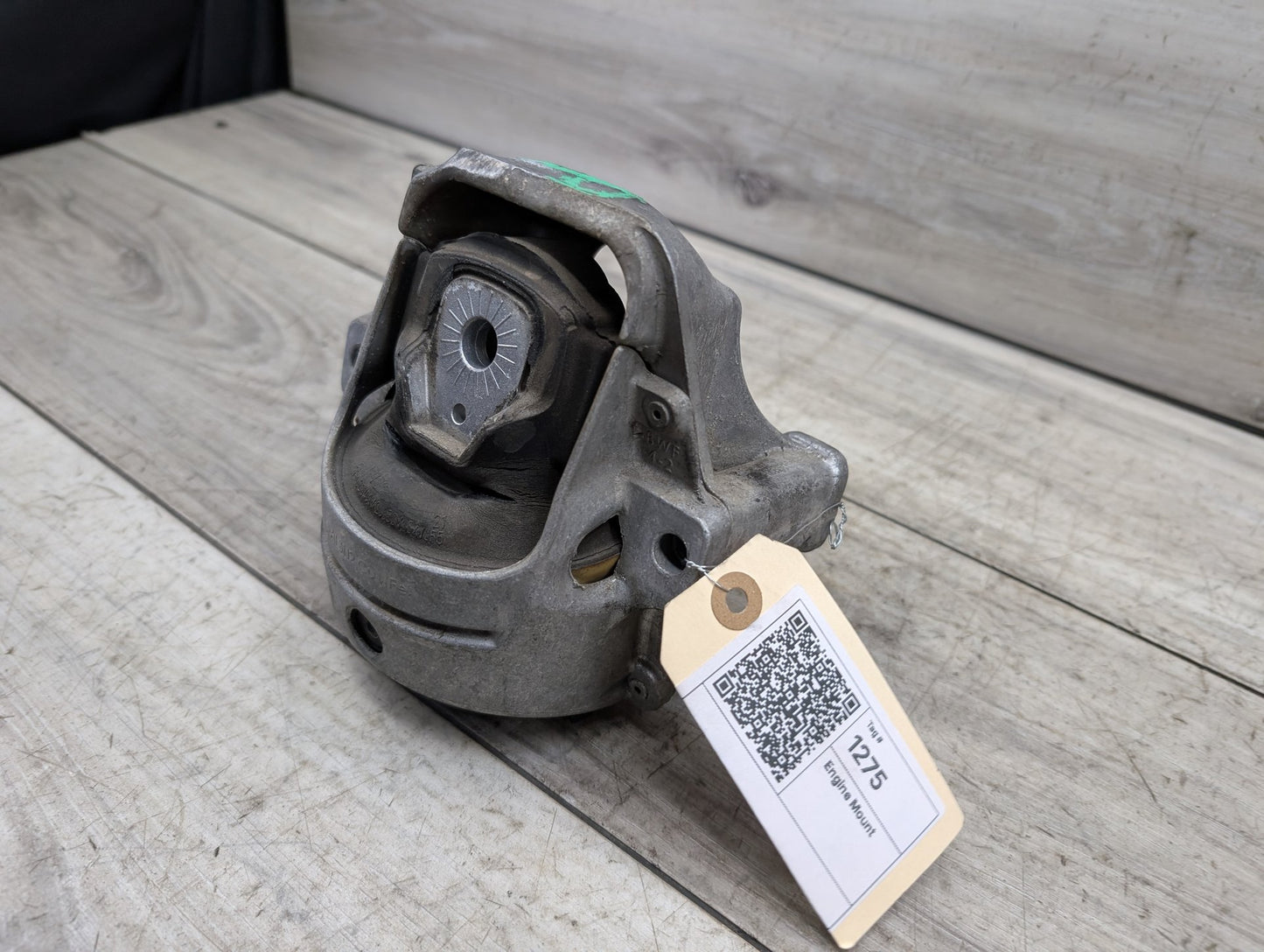 2009 - 2017 Audi Q5 8R Left Driver Engine Bracket Support Mount 8R0199381 EA888