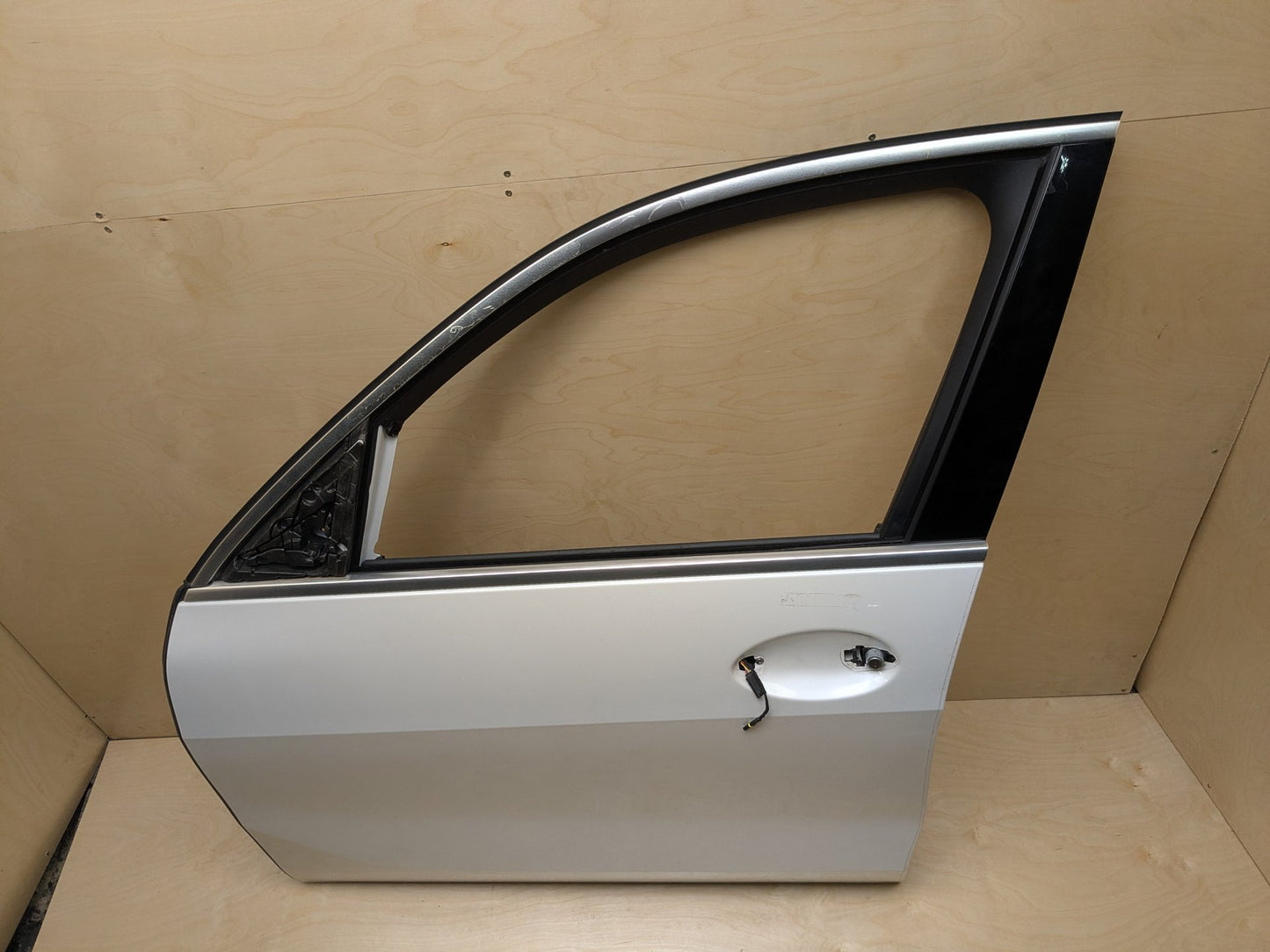 19-25 OEM BMW F95 G05 X5 X5M Front Left Driver Door Shell Panel