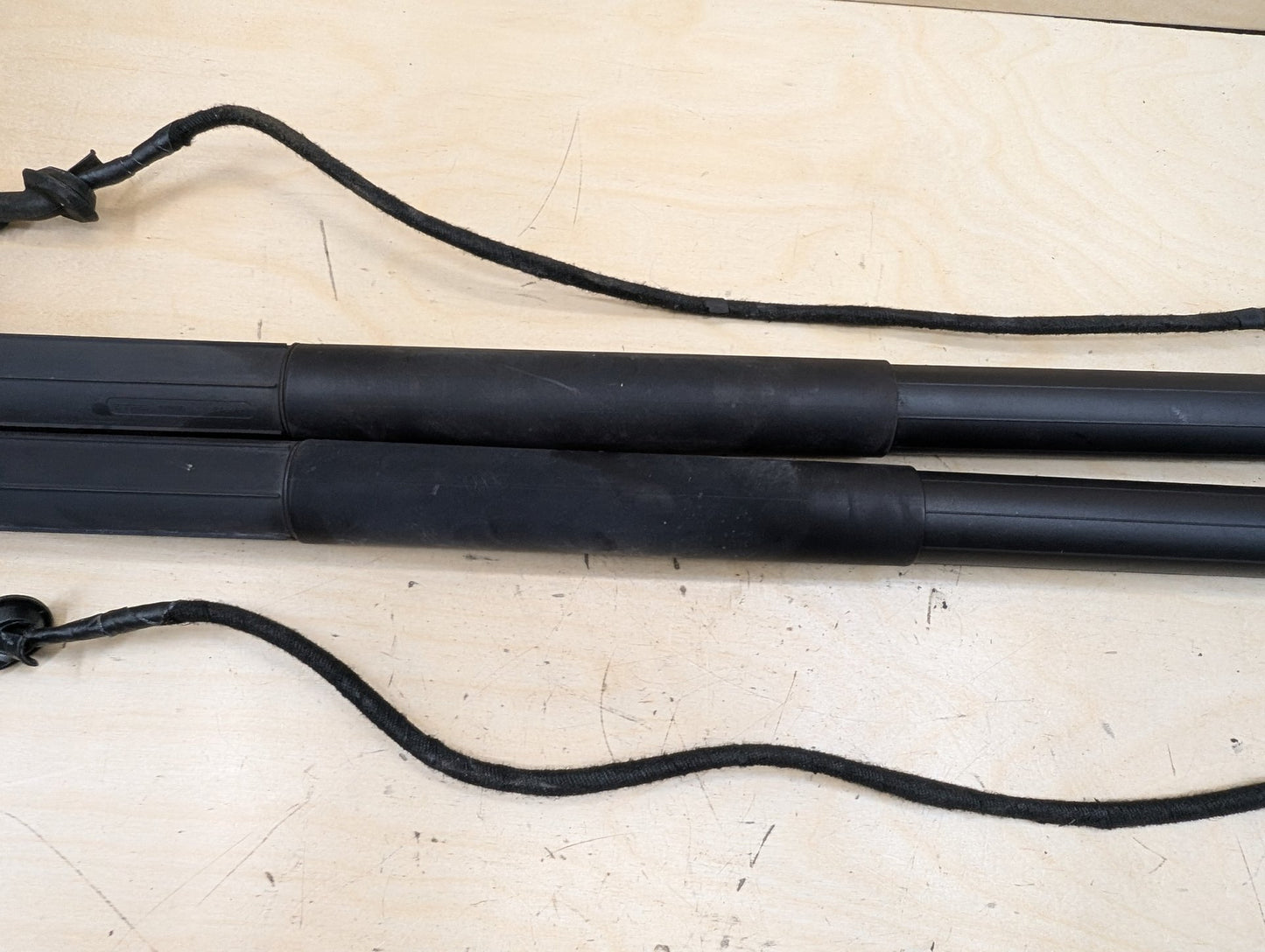 11-17 OEM BMW F25 X3 Rear Left Right Trunk Liftgate Hatch Shock Strut Supports