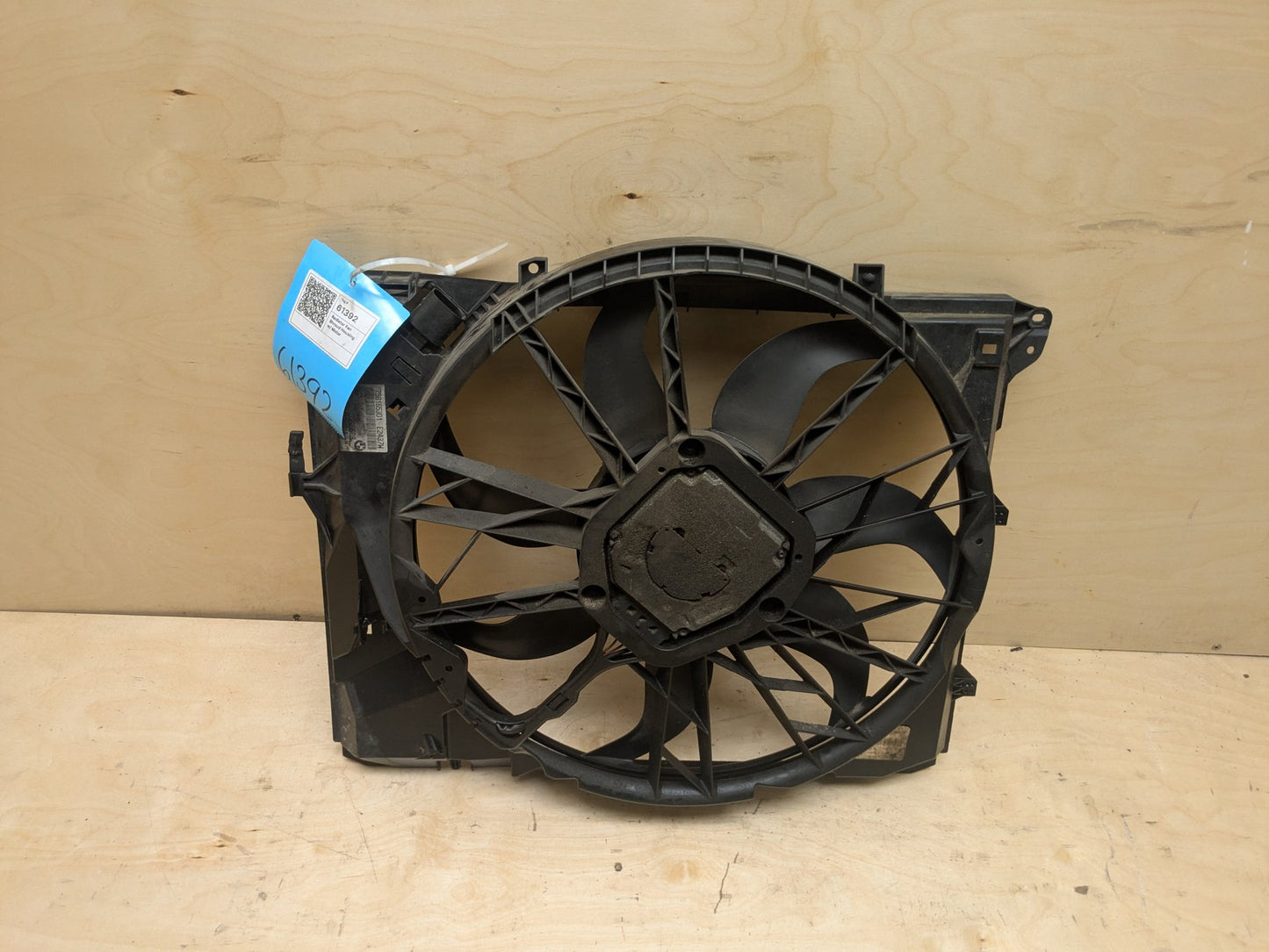 2007-2013 BMW 328i E93 Radiator Fan Shroud Housing w/ Motor 5A3F107