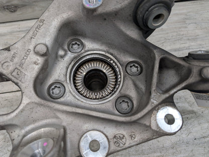 OEM BMW G01 X3 30i 30iX M40iX REAR Right Passenger Knuckle Hub Spindle Bearing